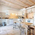 Logis La Tour - Orangerie بيت للعطل