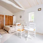 بيت للعطل Logis La Tour - Orangerie Saint-Laurent-de-la-Salle