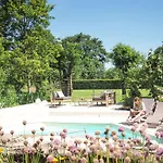 Logis La Tour - Orangerie بيت للعطل *