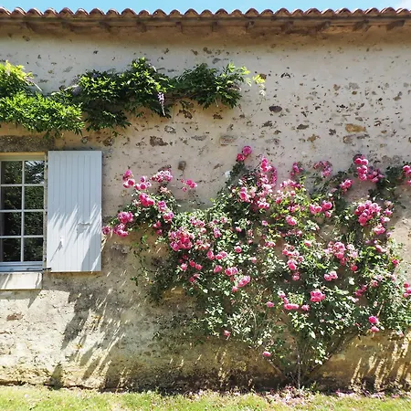 Logis La Tour - Orangerie * Saint-Laurent-de-la-Salle