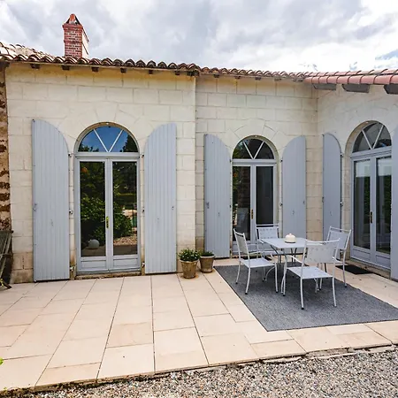 Logis La Tour - Orangerie Nyaraló