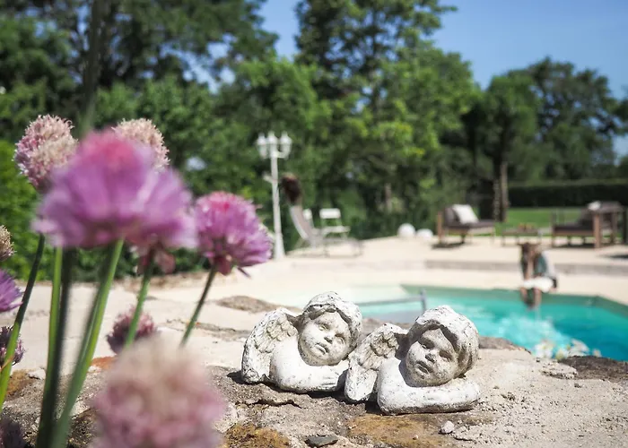 펜션 Logis La Tour - Orangerie